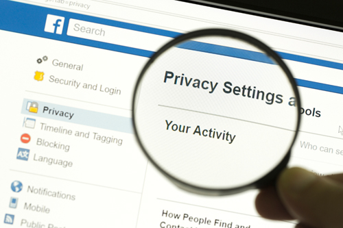 Facebook Log In  Use Privacy Settings